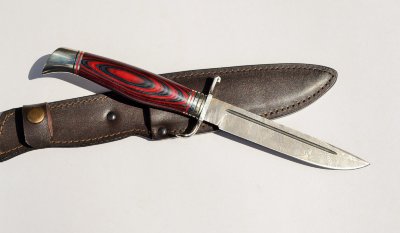 Нож Финка НКВД №15 реплика из дамасской стали, рукоять из микарты с литьем из мельхиора