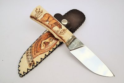 Нож Рысь в ножнах из кости с выжиганием Медведь, клинок из инструментальной стали Х12МФ