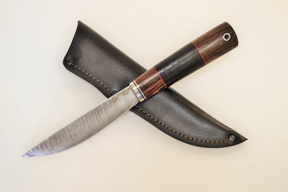 Нож Якут средний №5 из дамаска, рукоять из  дерева венге или мореного граба, вставка кожа