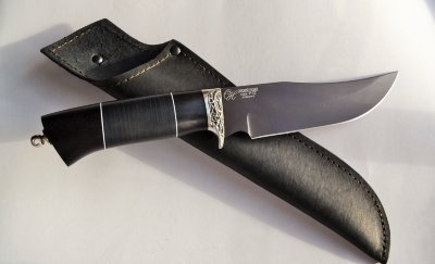 Нож Амур, сталь Р12, рукоять из венге/граба с кожей