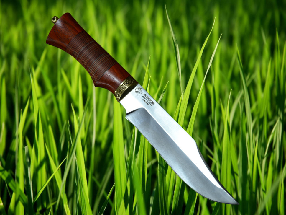 Нож Носорог из нержавеющей стали 110Х18, рукоять дерево падук, кожа, латунь
