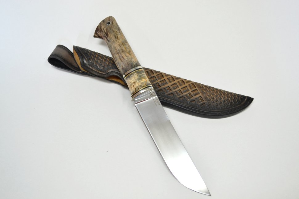 Нож Ласка из стали N690, рукоять - стабилизированная карельская берёза, эксклюзивные ножны