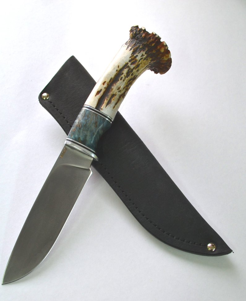 Нож Рысь с клинком из булатной стали, рукоять - рог, вставка - стабилизированная карельская береза
