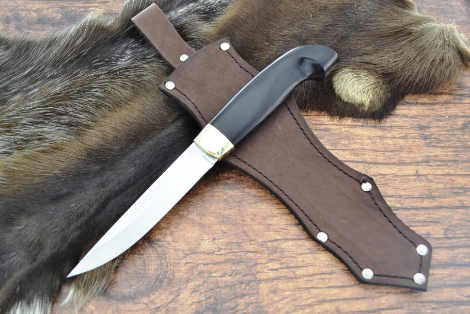 Нож финский Пуукко из стали 95Х18 со следами ковки, граб, латунь