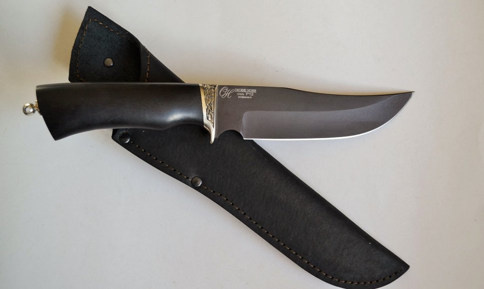 Нож Амур, сталь Р12 (быстрорез), рукоять граб/венге с мельхиором