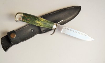 Нож Разведчика №14 из Х12МФ, рукоять из стабилизированной карелки с мельхиором